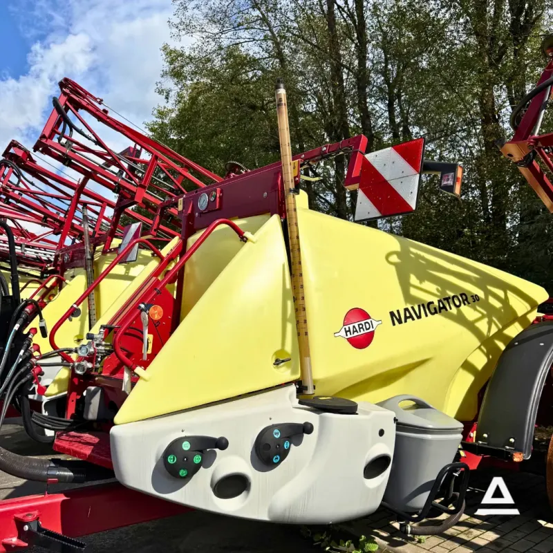 NÁVĚSNÝ POSTŘIKOVAČ HARDI NAVIGATOR 3000/24  EAGLE