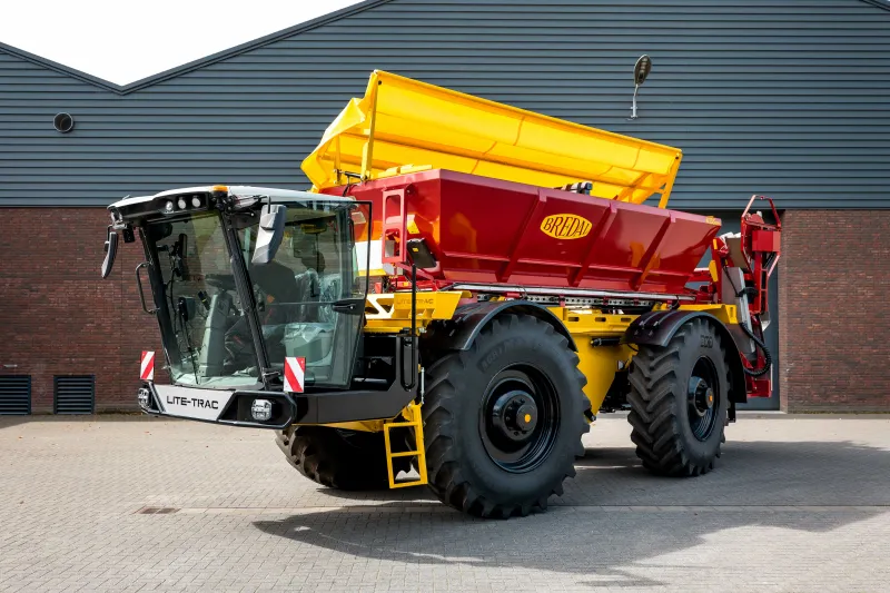 Samojízdný nosič nástaveb LITE-TRAC+ K135XE-SC – 6