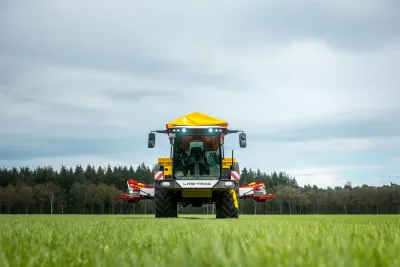 Samojízdný nosič nástaveb LITE-TRAC+ K135XE-SC – 3